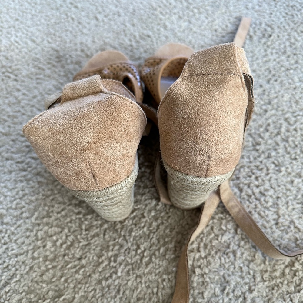 JUTI Heels - Picture 4 of 4